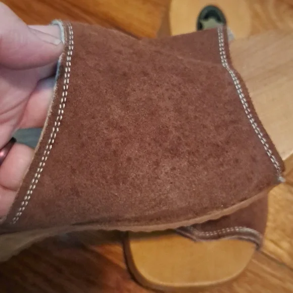 ⌛️ Suede Clogs 2/9 - Picture 3 of 8